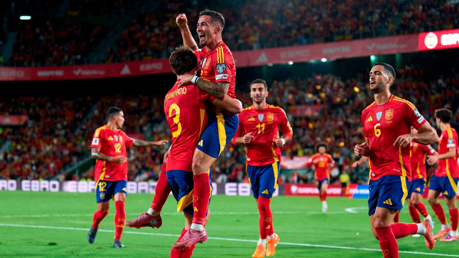 España somete a Georgia camino del Mundial (2-0)