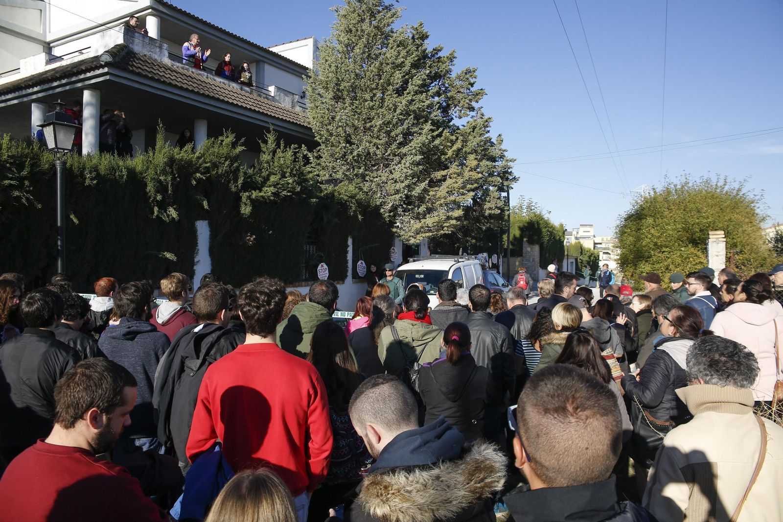 Las imágenes del desahucio en Las Gabias