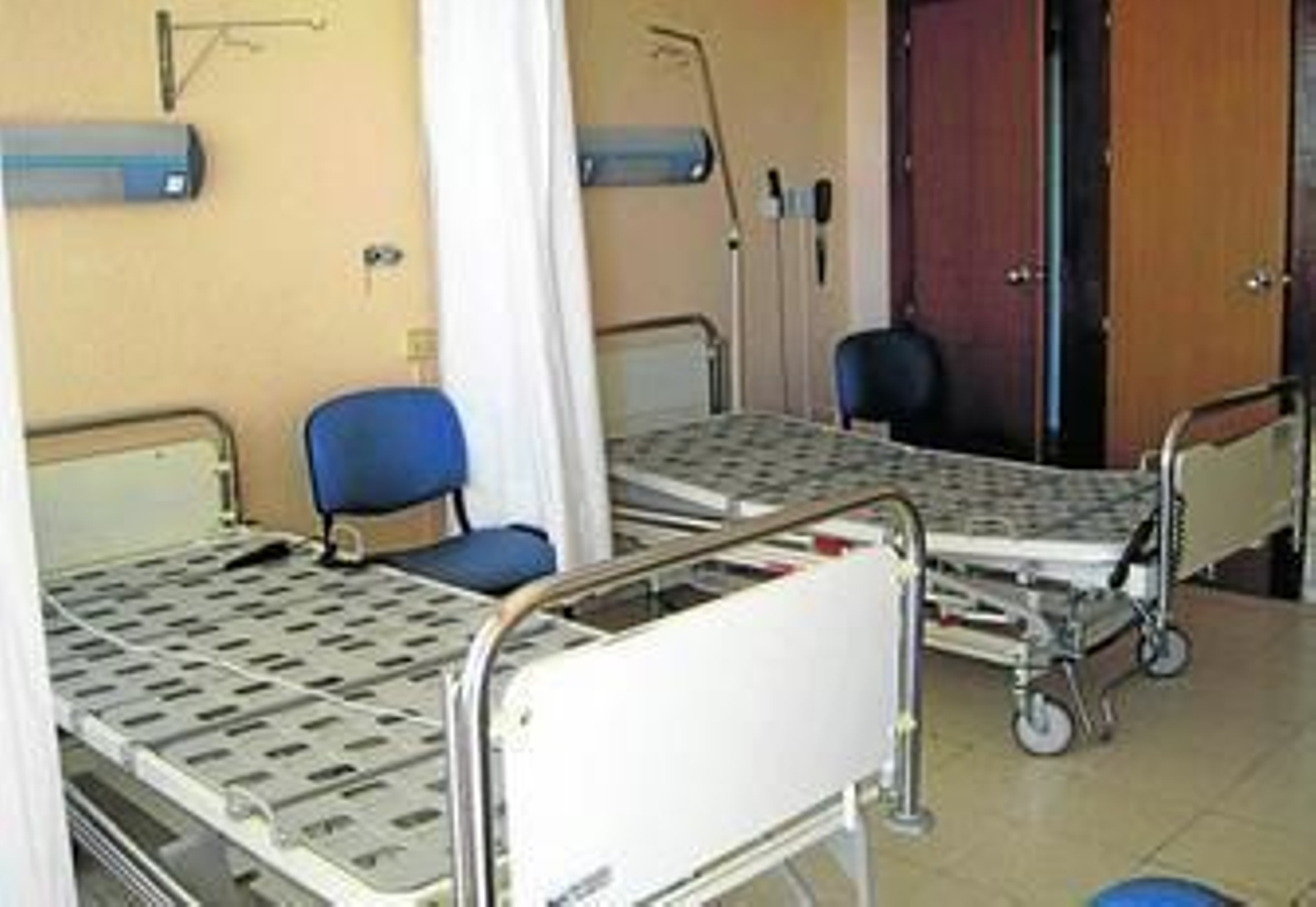 Una de las habitaciones del Hospital Provincial que se encuentran inutilizadas. Una de las habitaciones del Hospital Provincial que se encuentran inutilizadas.