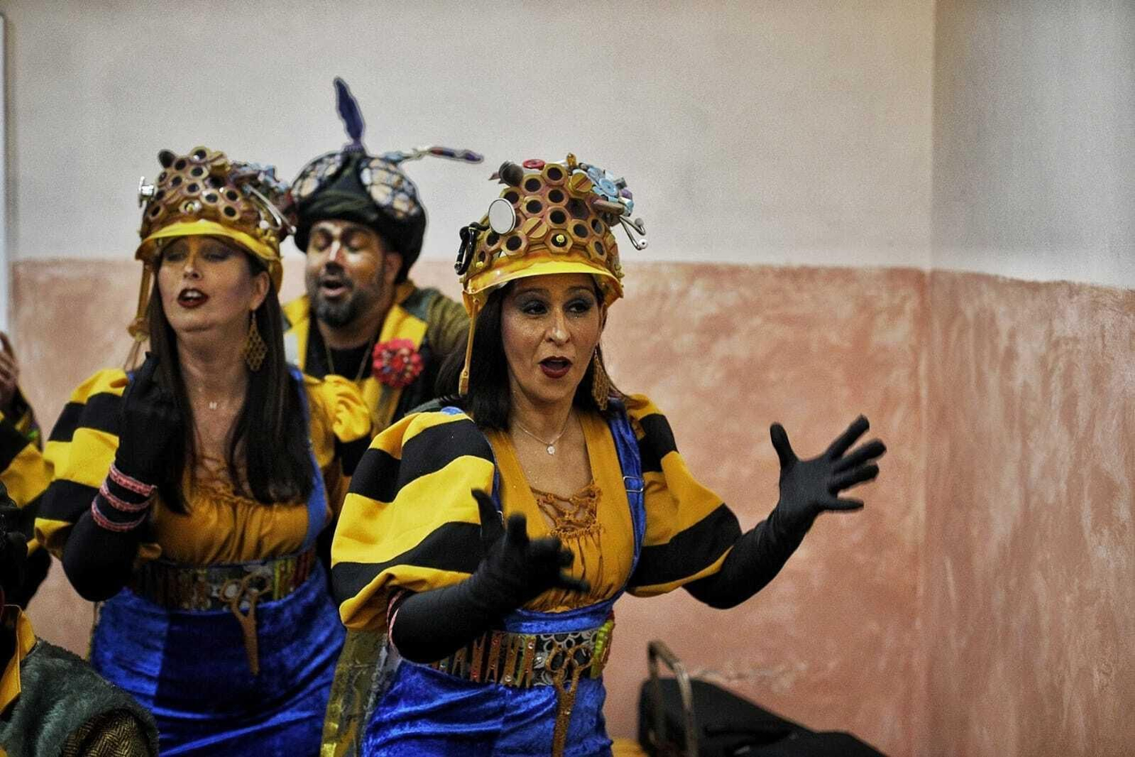 Coro 'La rendición de los bribones'