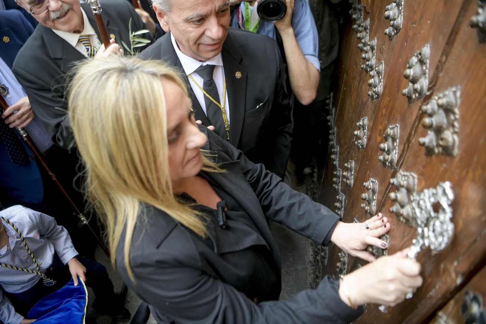 Así vivió Granada la salida de la Hermandad de la Borriquilla 2025