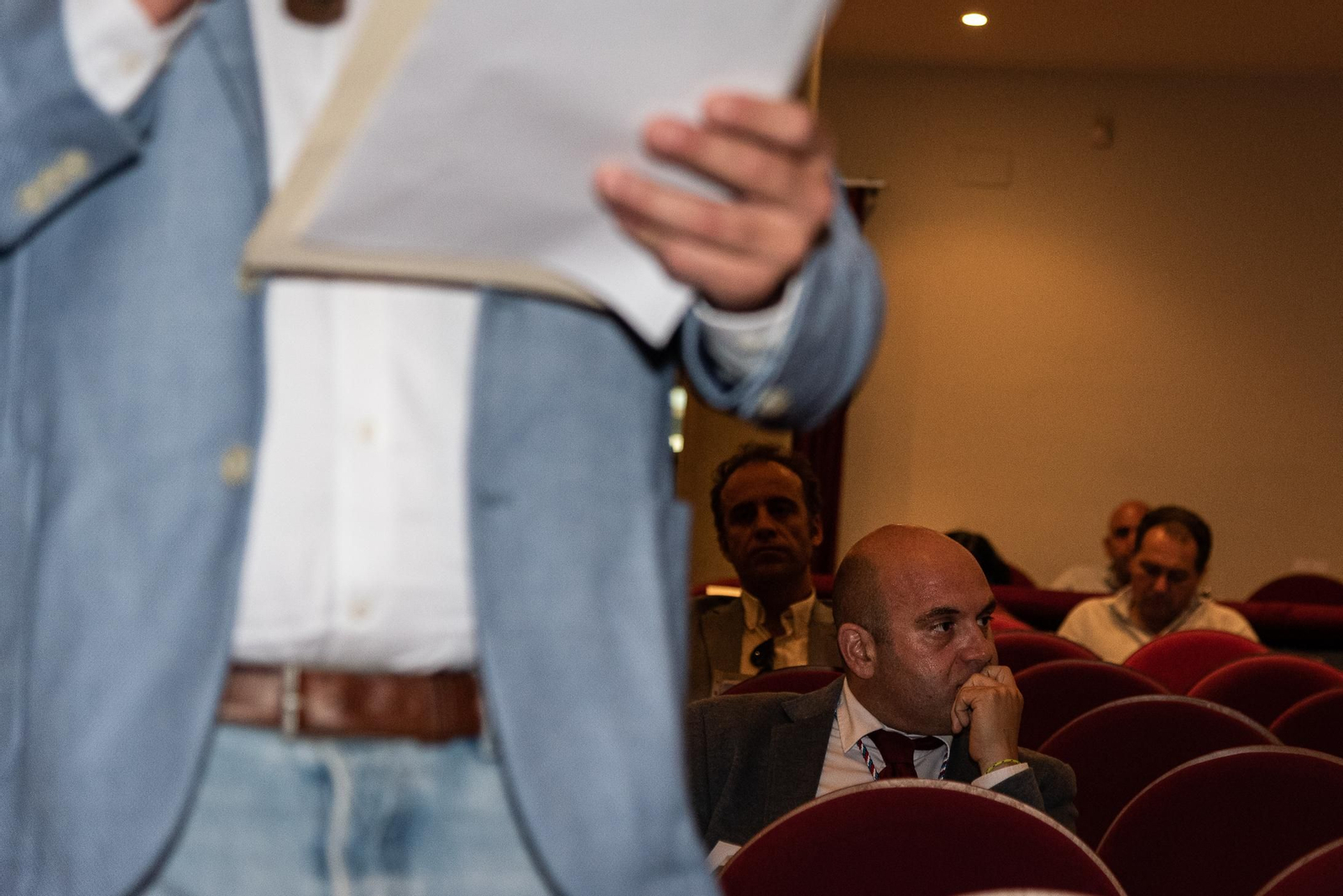 Imágenes de la sesión de moción de censura en el Ayto. De Cartaya