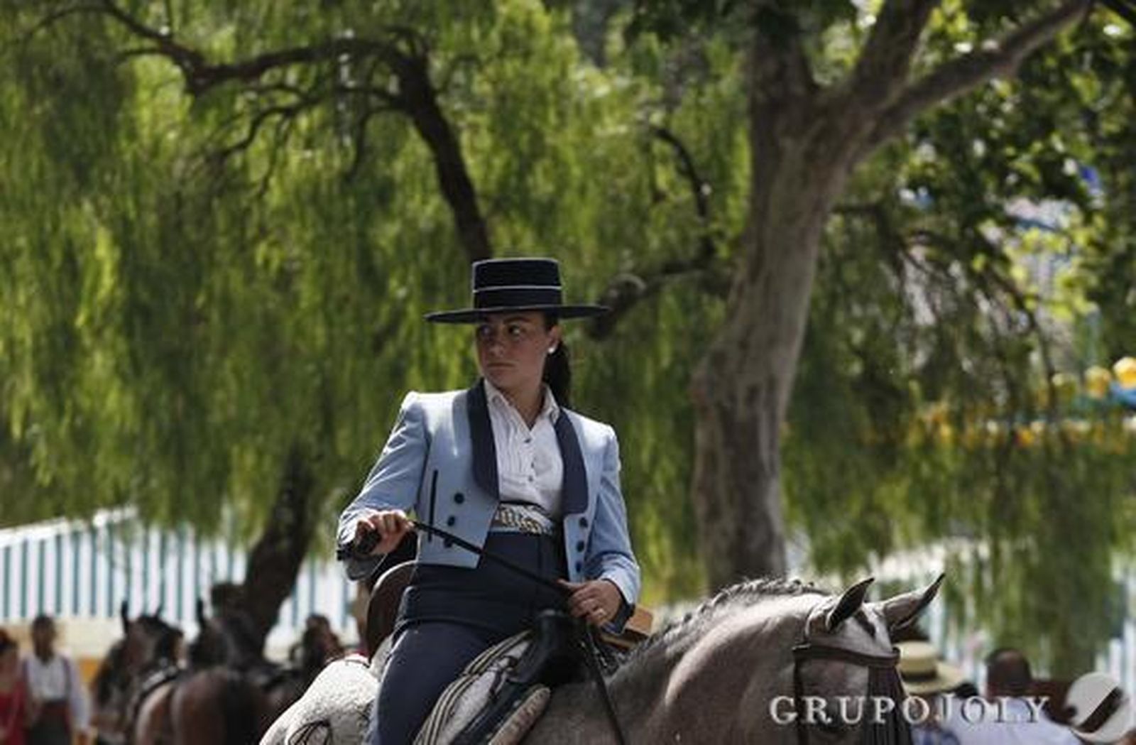 La Feria reúne a miles de personas en su jornada más esperada y en un año en el que se recuerda a Paco de Lucía

Foto: Erasmo Fenoy