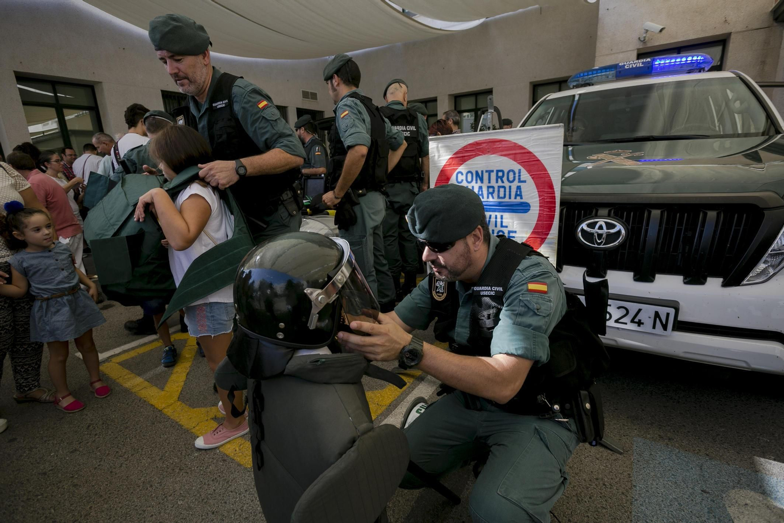 Jornada de puertas abiertas en la Comandancia de Cádiz