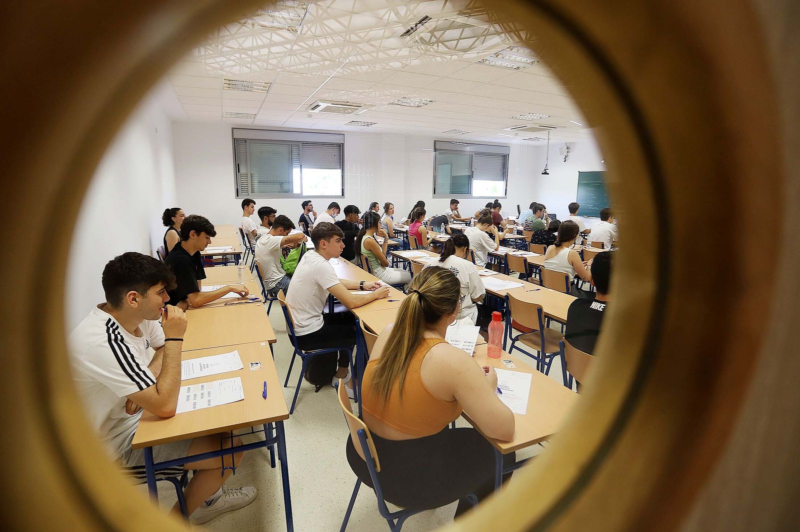 Estudiantes en la Universidad de Huelva.