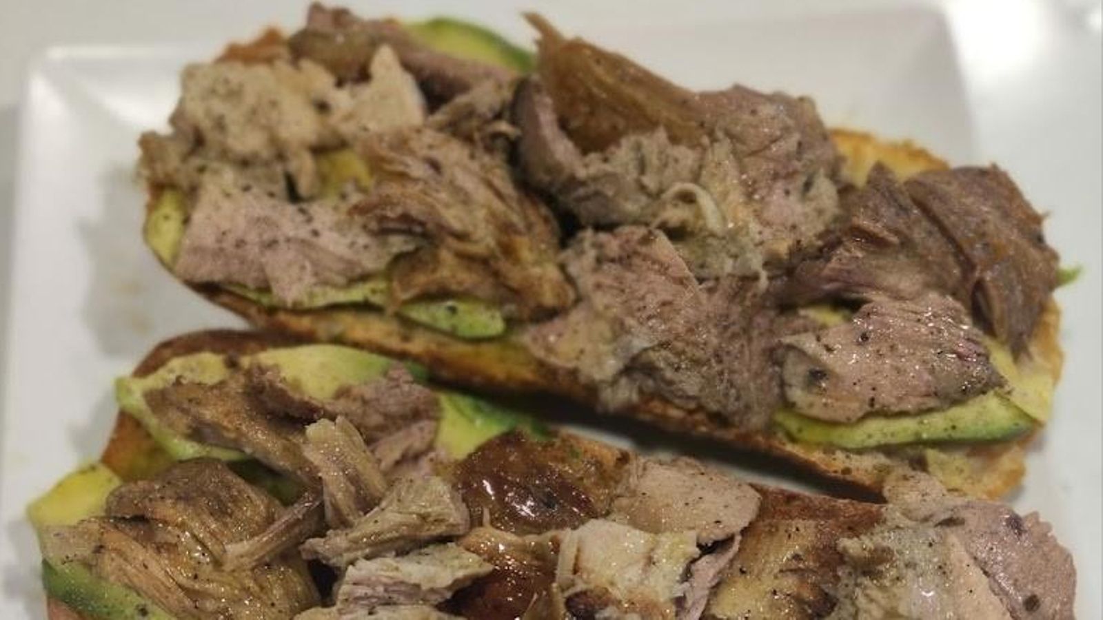 La tostada de jamón asado es una de las más solicitadas por los clientes. La tostada de jamón asado es una de las más solicitadas por los clientes.