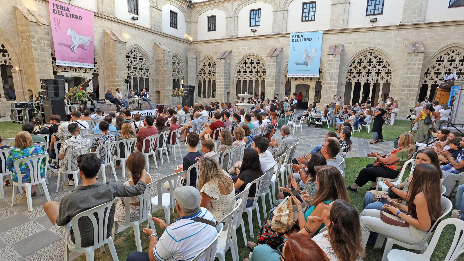 Imágenes de los actos del sábado en la Feria del Libro de Jerez