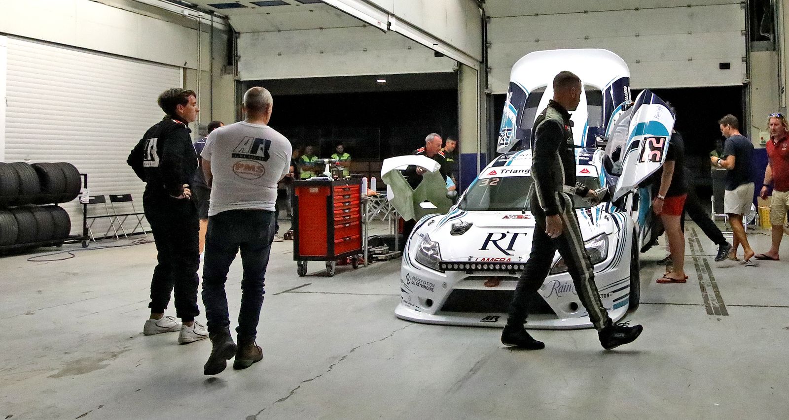 Imágenes de las 24 horas de automovilismo en el Circuito de Jerez