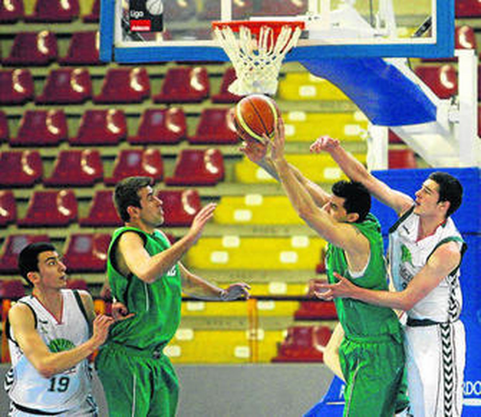 El equipo junior, en un partido reciente ante el Bball Córdoba.