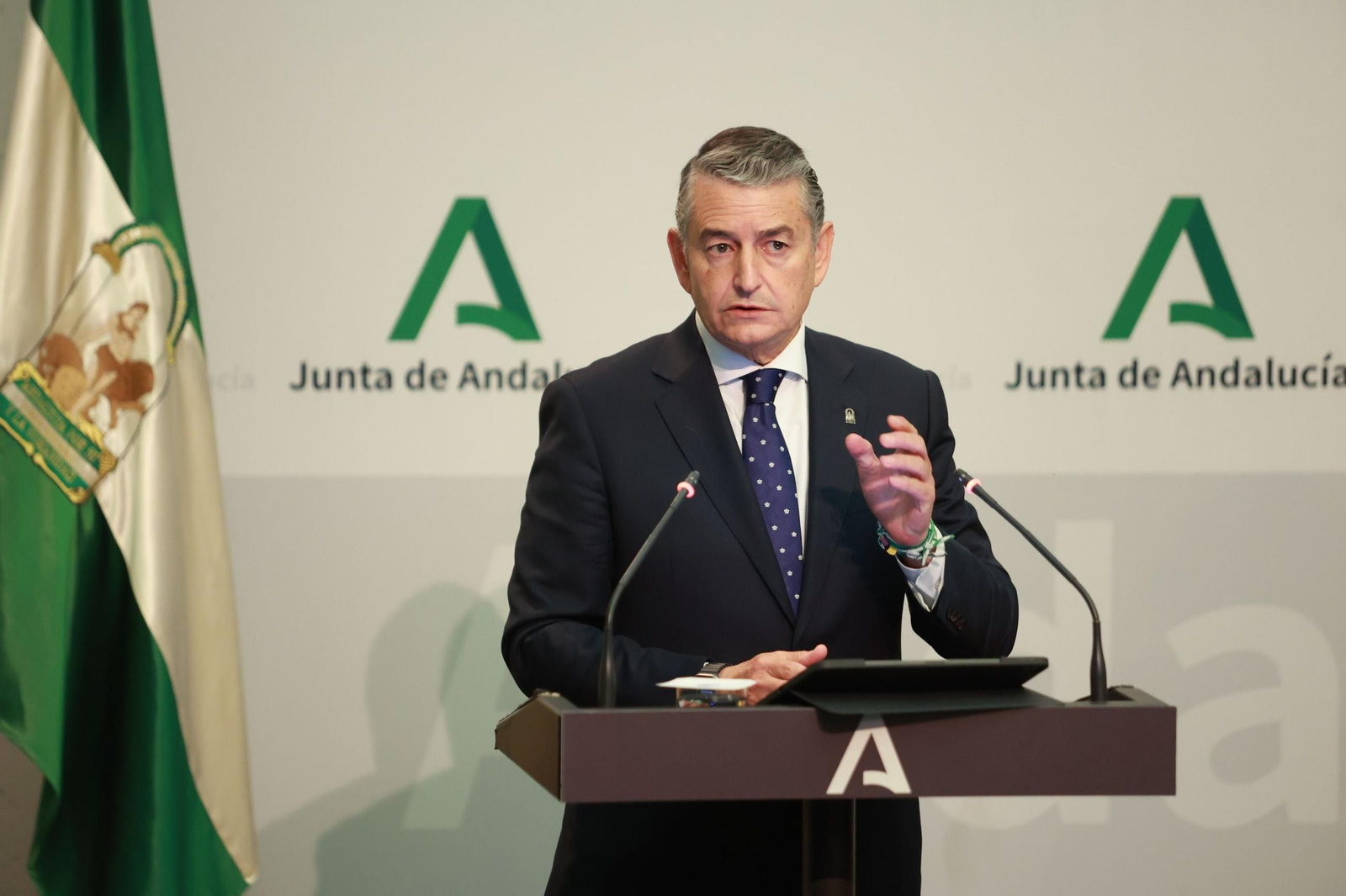 El consejero de Sanidad, Antonio Sanz, tras el Consejo de Gobierno de hoy.