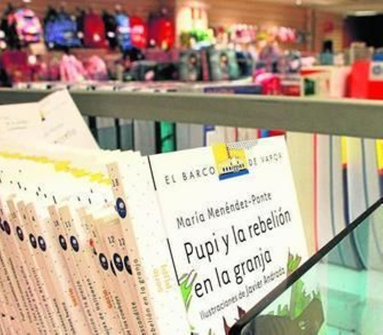 Libros de texto y otros títulos destinados a las enseñanzas obligatorias en el Centro El Corte Inglés-Hipercor. Libros de texto y otros títulos destinados a las enseñanzas obligatorias en el Centro El Corte Inglés-Hipercor.