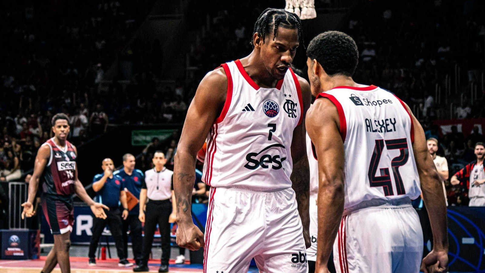Lance del juego de un encuentro de Flamengo.