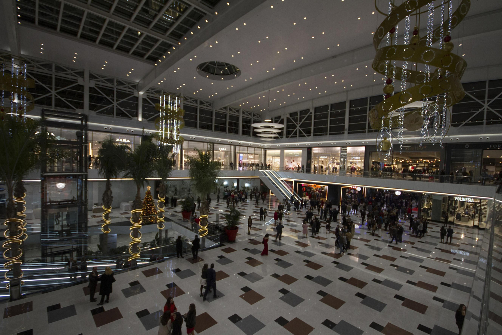 Fiesta en Granada por la apertura del Nevada