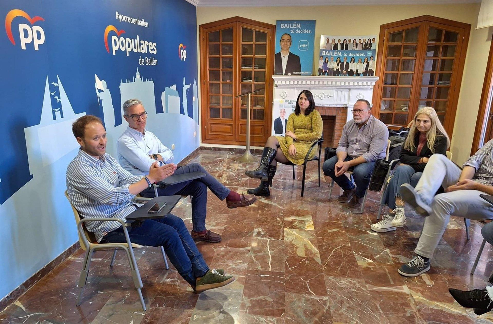 Reunión del PP en Bailén.