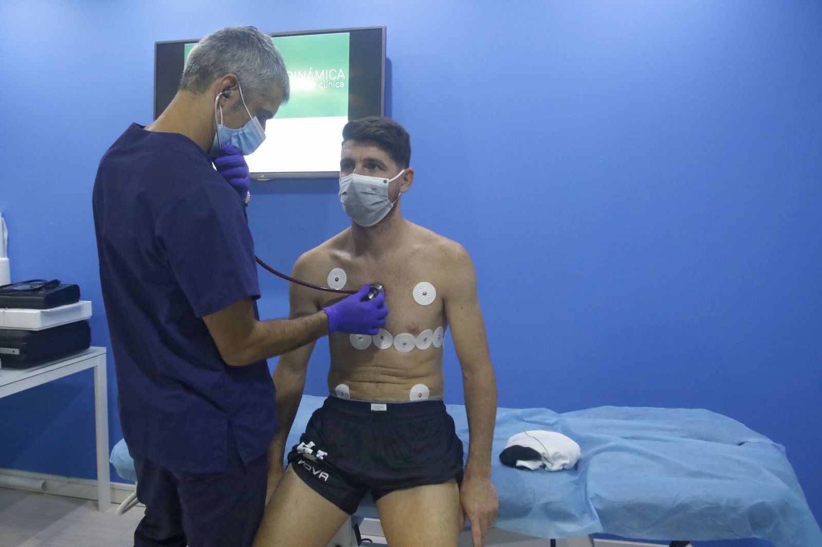 Los reconocimientos médicos del Córdoba CF, en imágenes