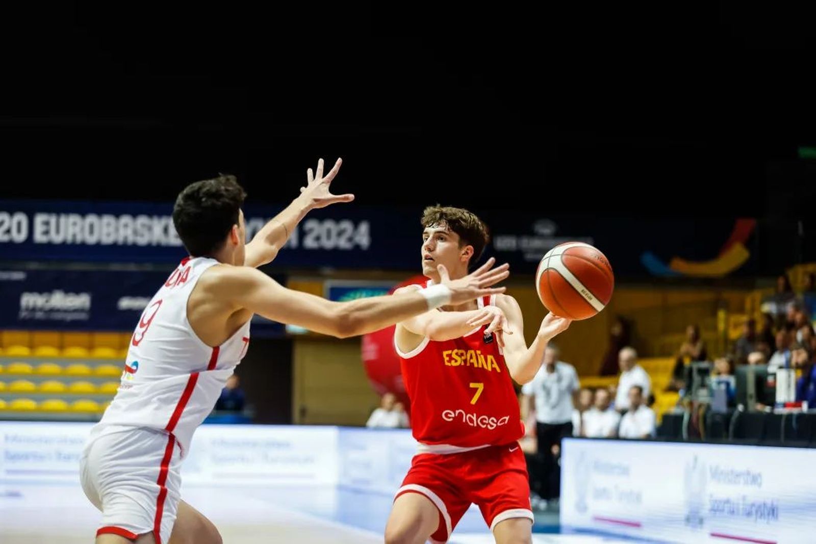 Europeo sub 20: España se mete invicta en octavos de final