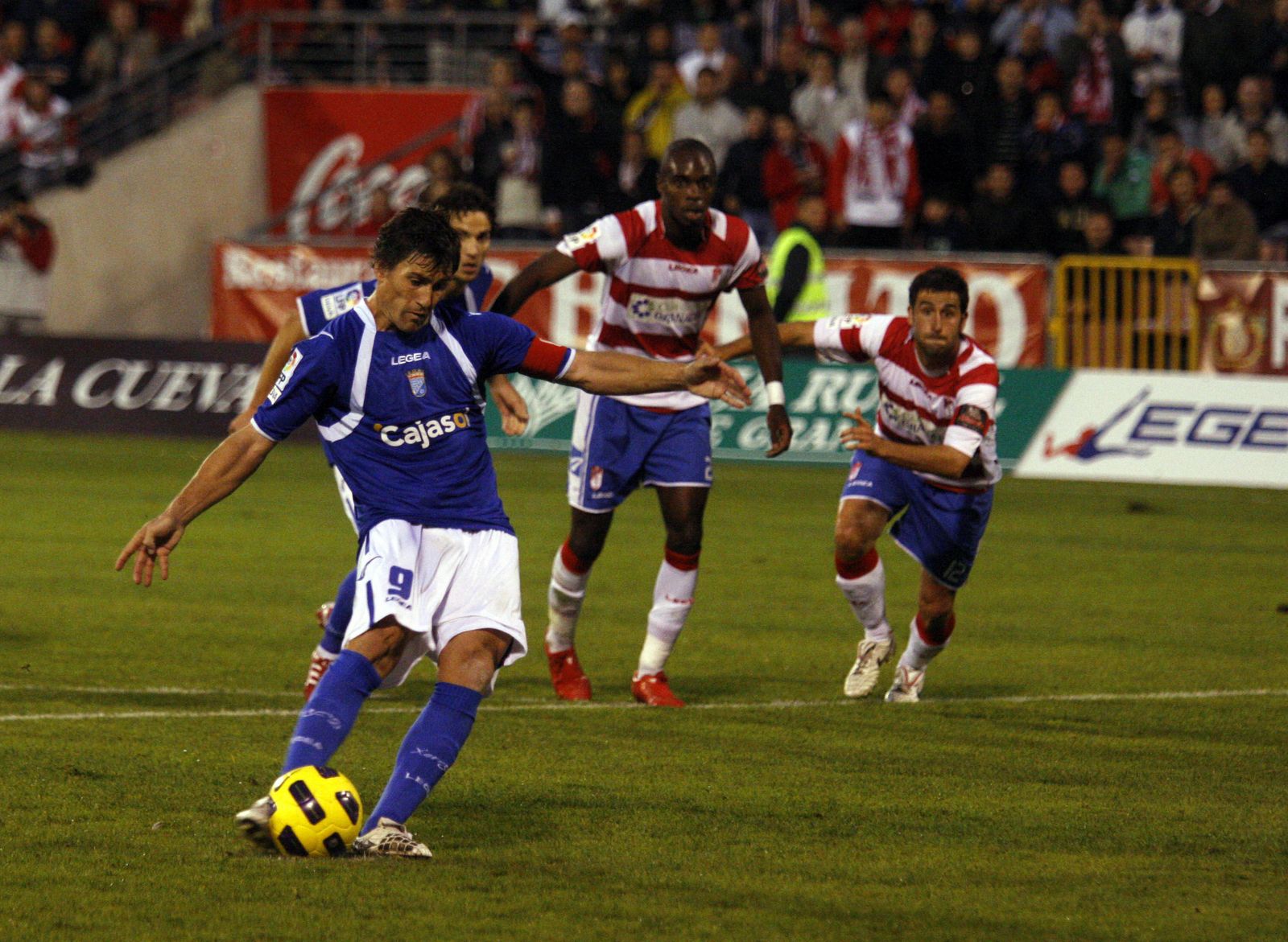 Mario Bermejo falló un penalti en el 5-0 ante el Granada.