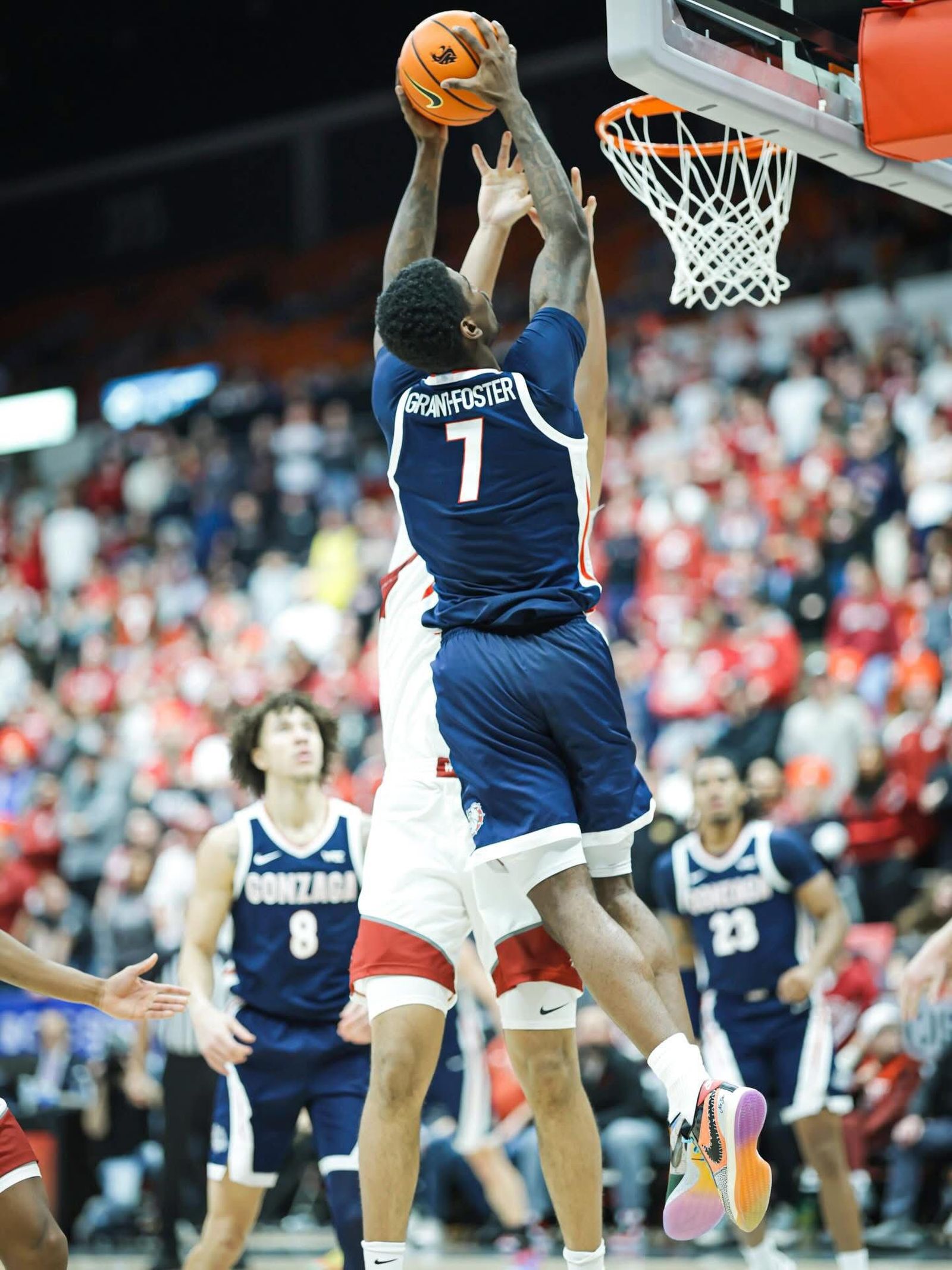 NCAA: Mario Saint-Supéry, buen impacto desde el banquillo