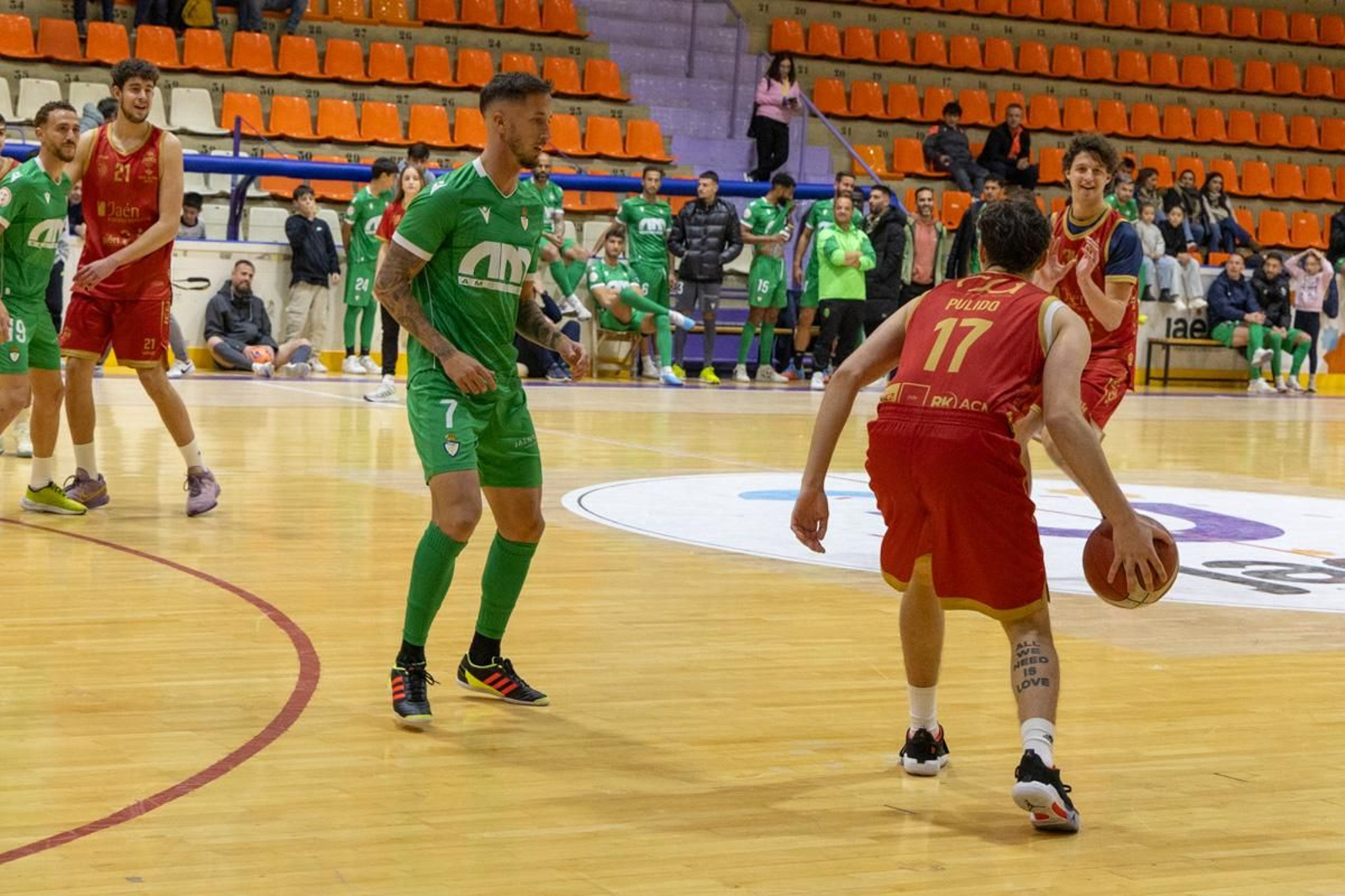Jornada un juguete solidario, Real Jaén y Jaén CB