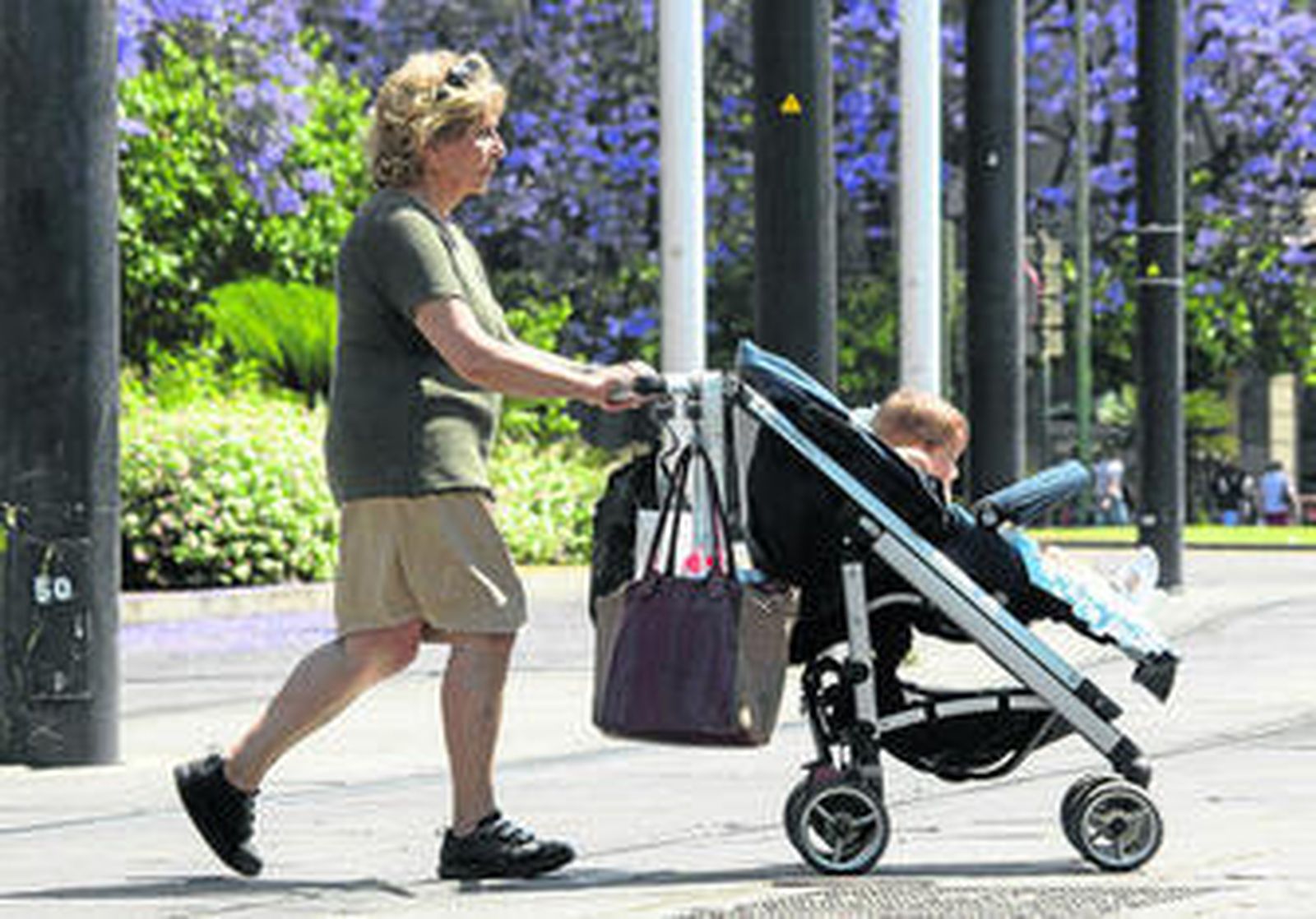 Hogares unipersonales: Hombres solteros y mujeres viudas, una tendencia en auge