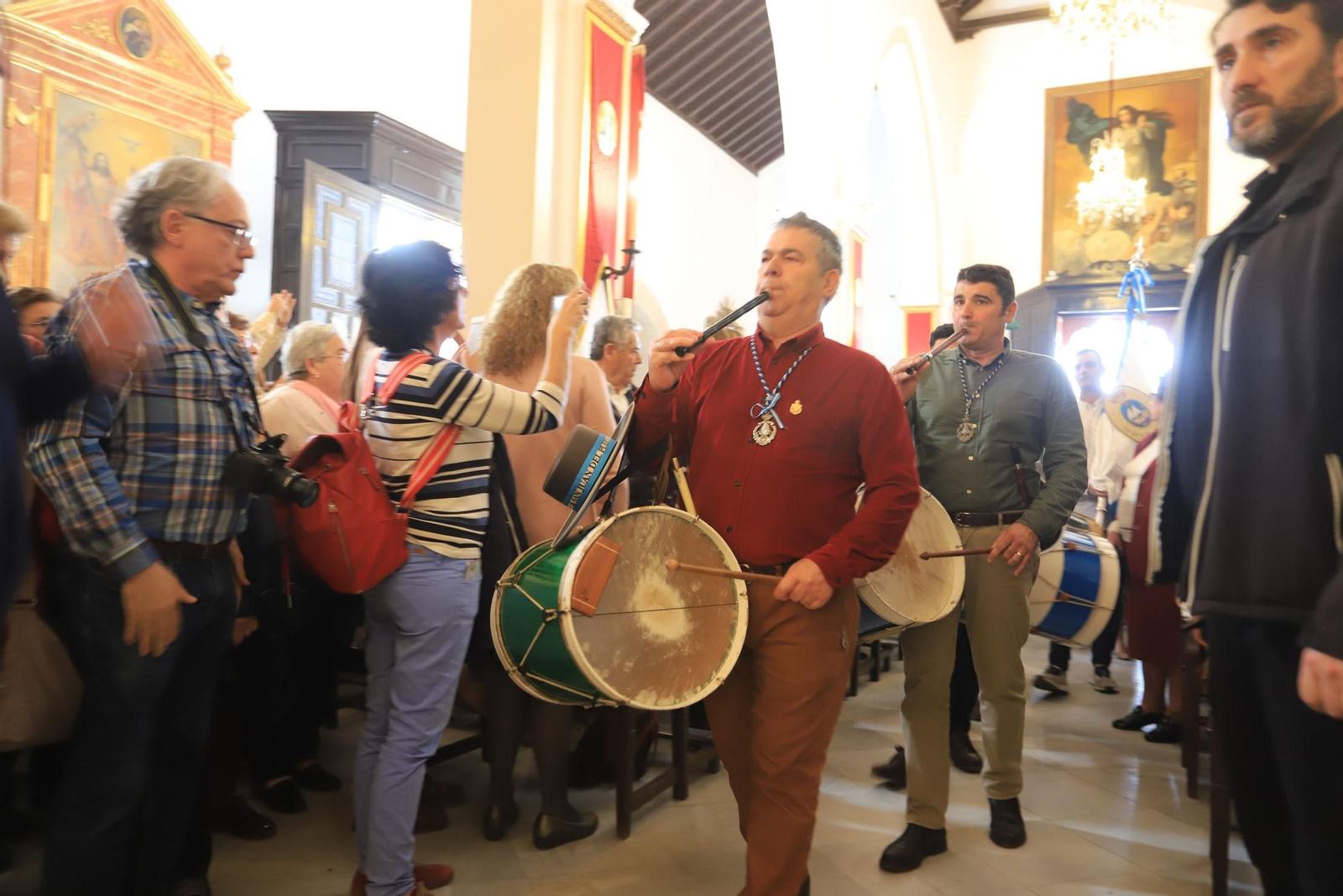 Imágenes de la llegada de la peregrinación de Emigrantes a Almonte acompañando a la Hermandad de San Juan del Puerto