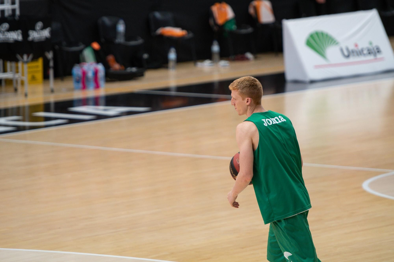 Las fotos del Unicaja en la toma de contacto con La Fonteta