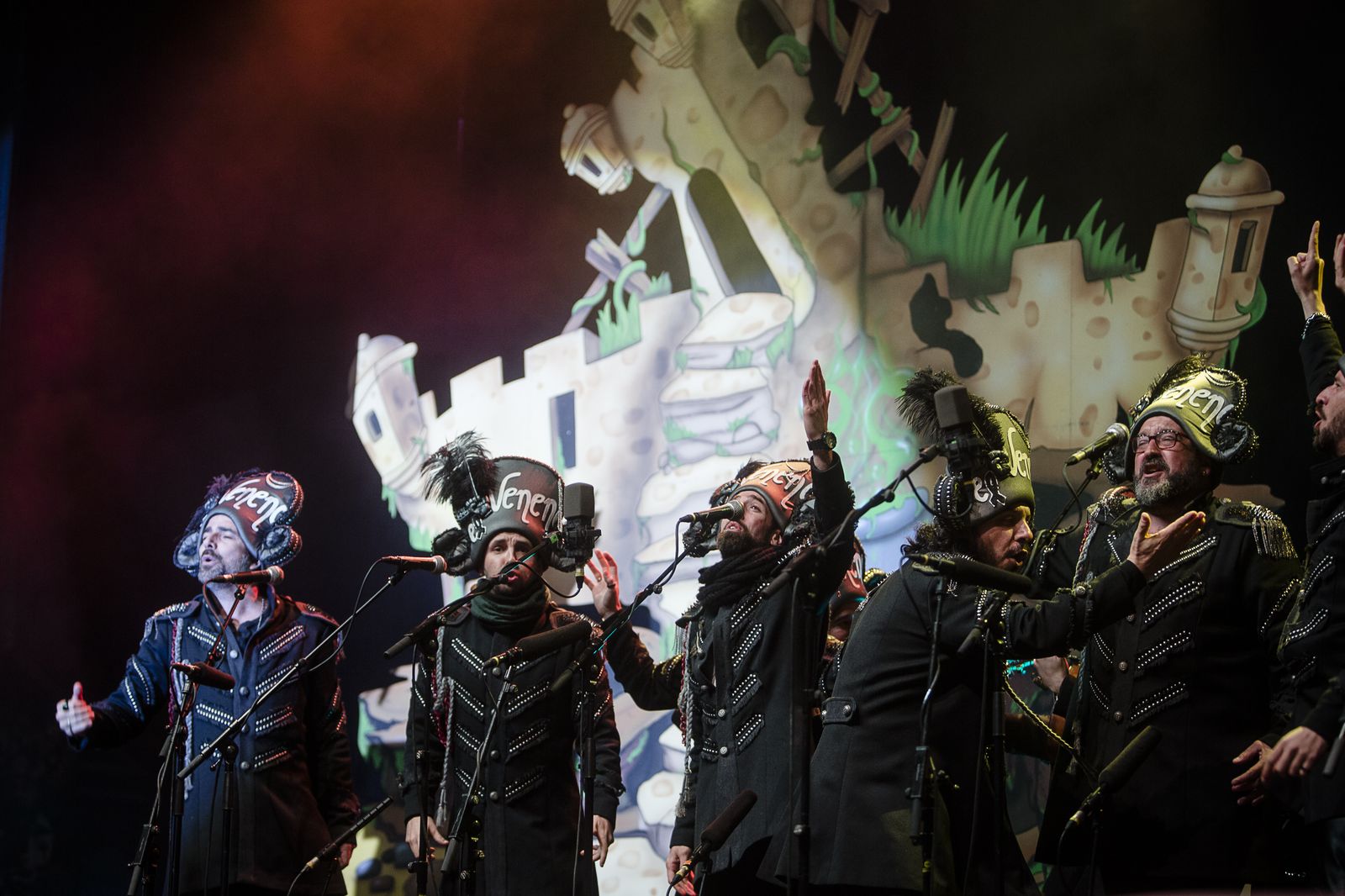 Las imágenes del pregón y la quema del Dios Momo