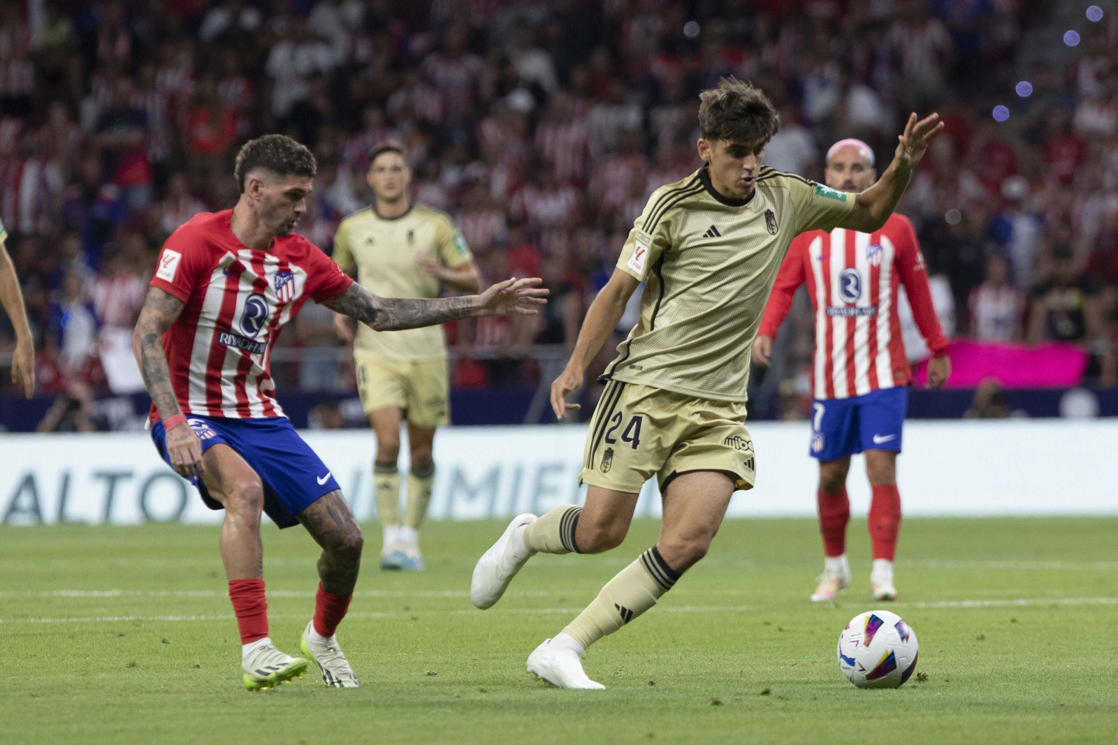 Gonzalo Villar debutó en el Atlético de Madrid. Gonzalo Villar debutó en el Atlético de Madrid.
