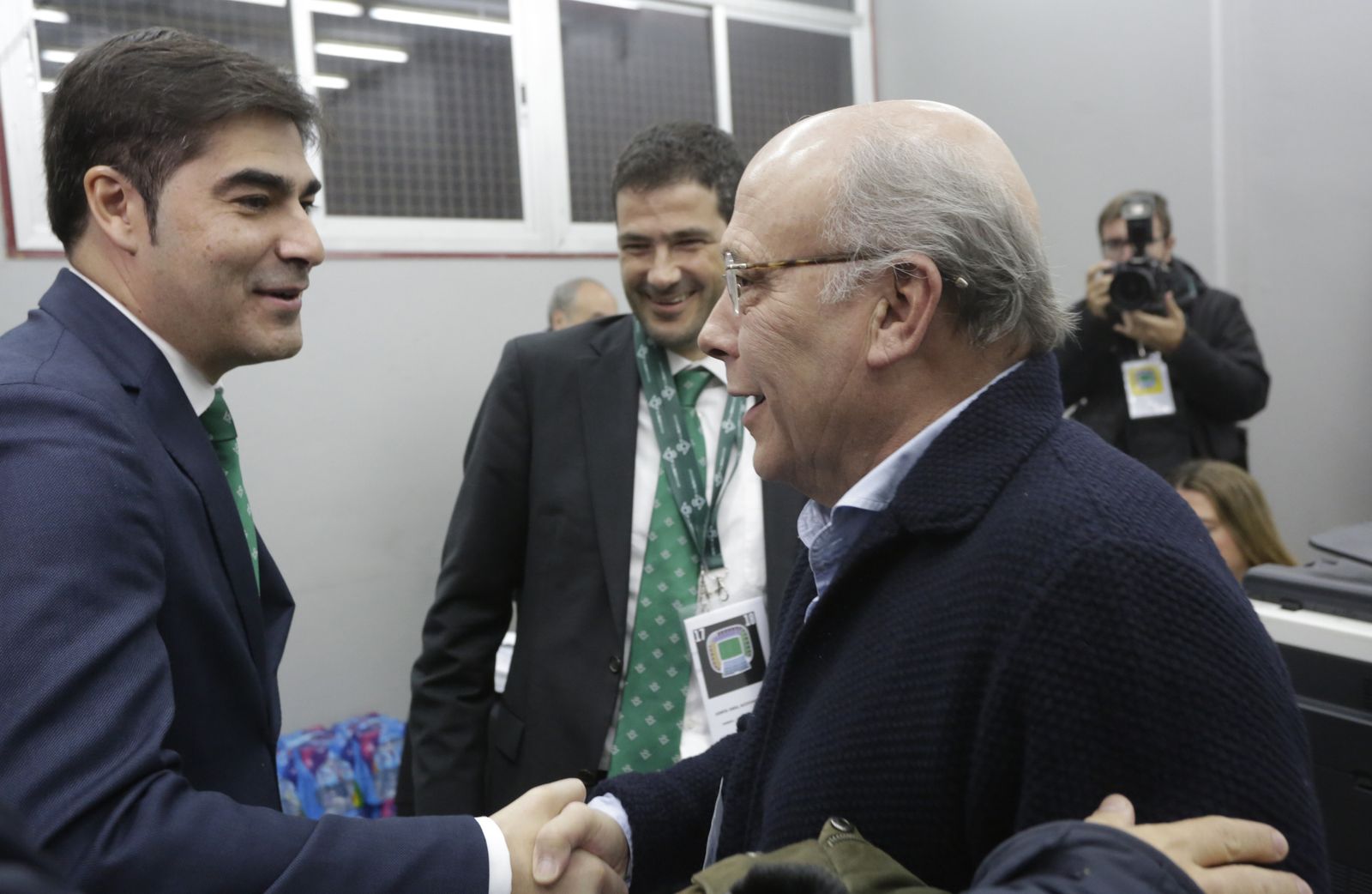 Las imágenes de la junta de accionistas del Betis