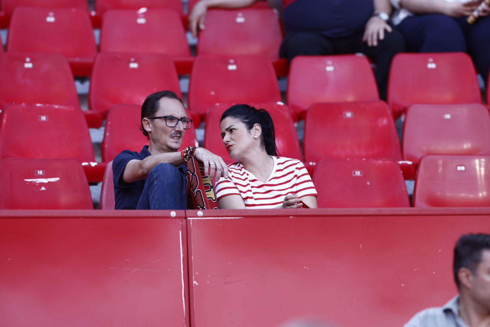 Búscate en las fotos del Sevilla-Valencia