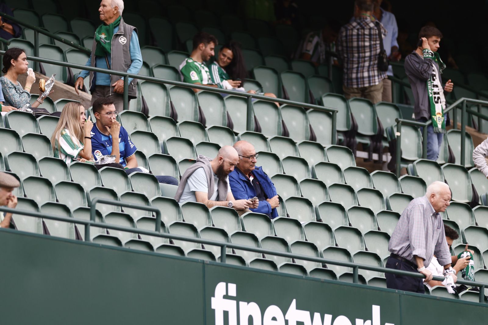 Búscate en las fotos del Betis-Atlético de Madrid