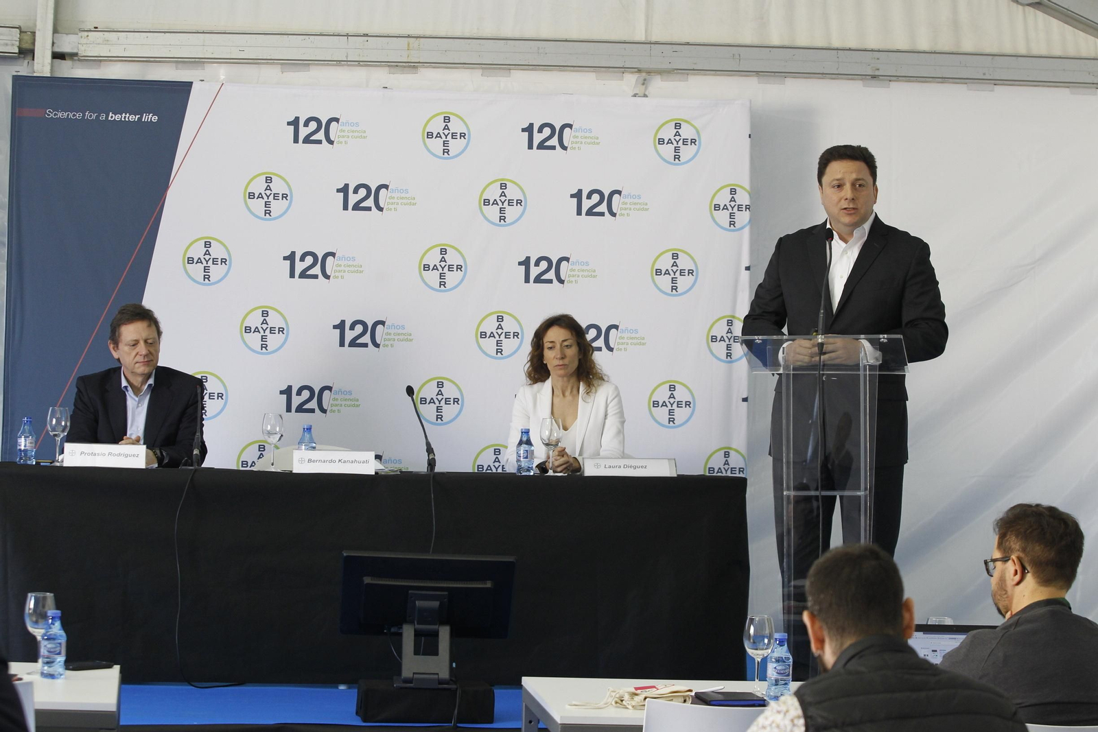 Fotogalería presentación resultados Bayer
