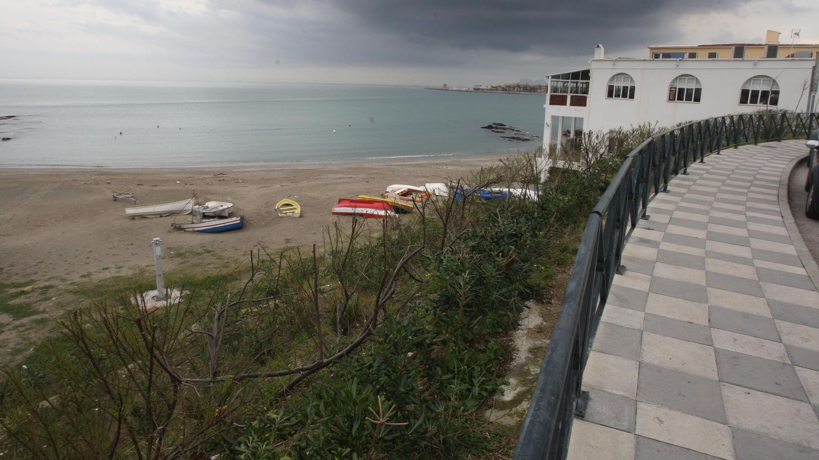 La playa de Torreguadiaro, en San Roque.