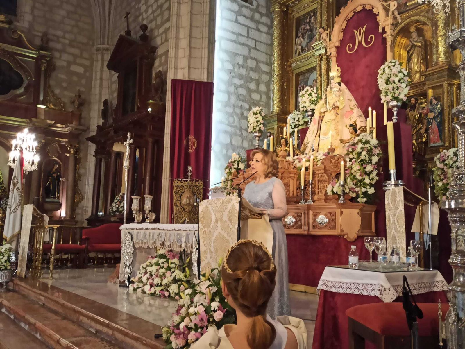 La pregonera, en un momento de su intervención