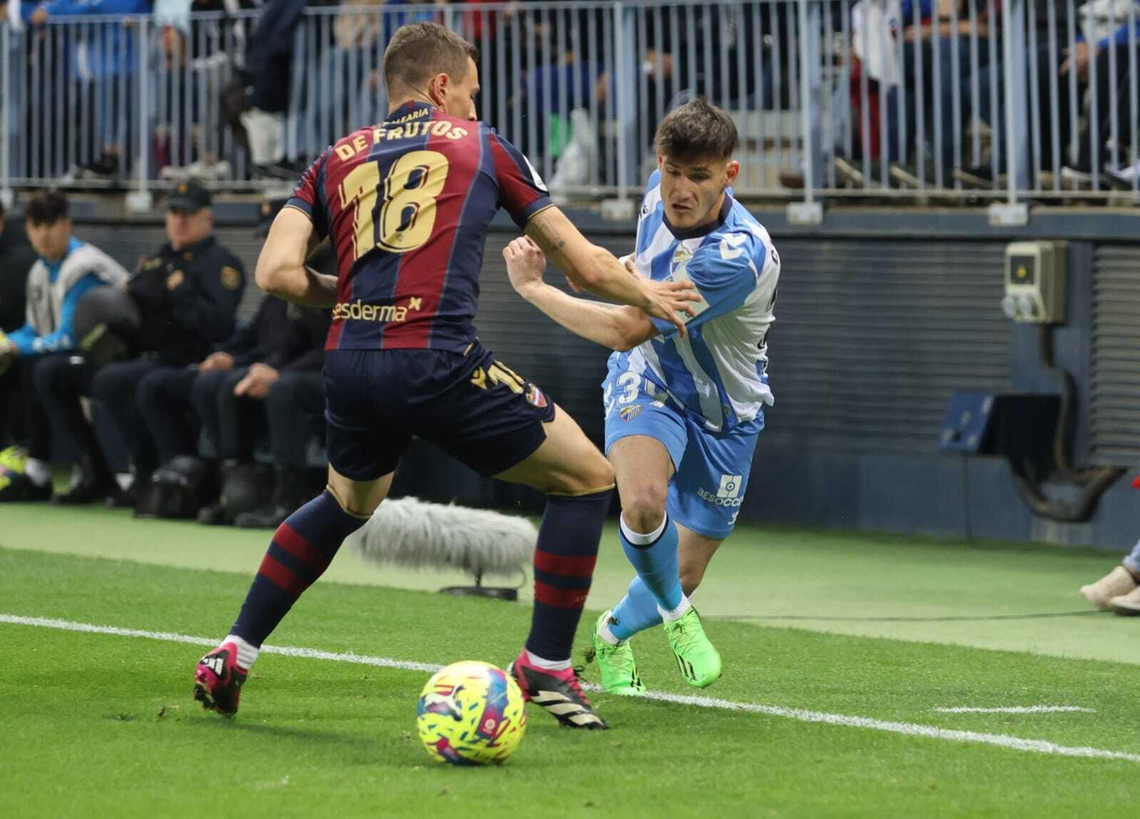 El Málaga-Levante, en fotos