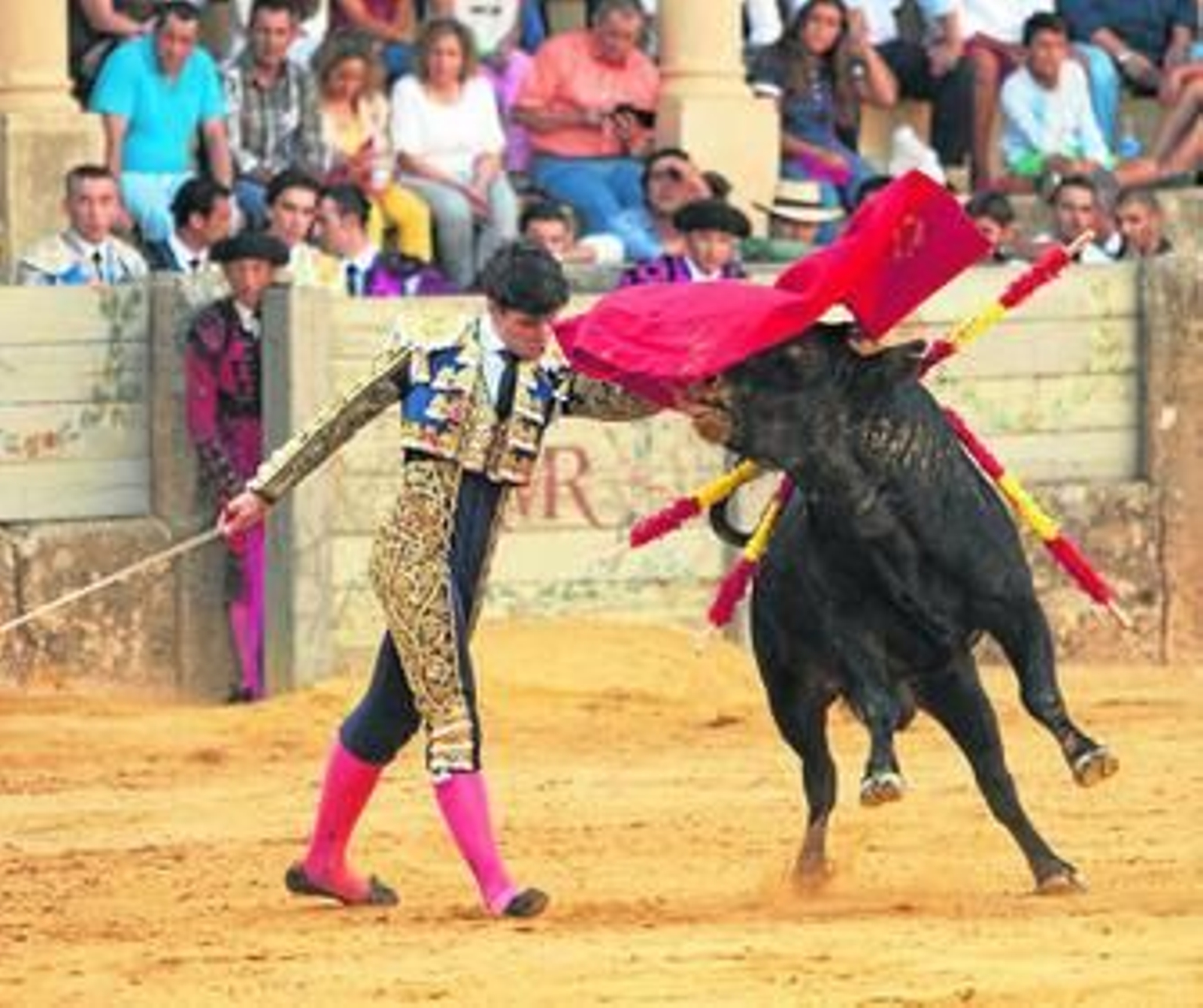 Un momento de la novillada, ayer en la Real Maestranza de Ronda.