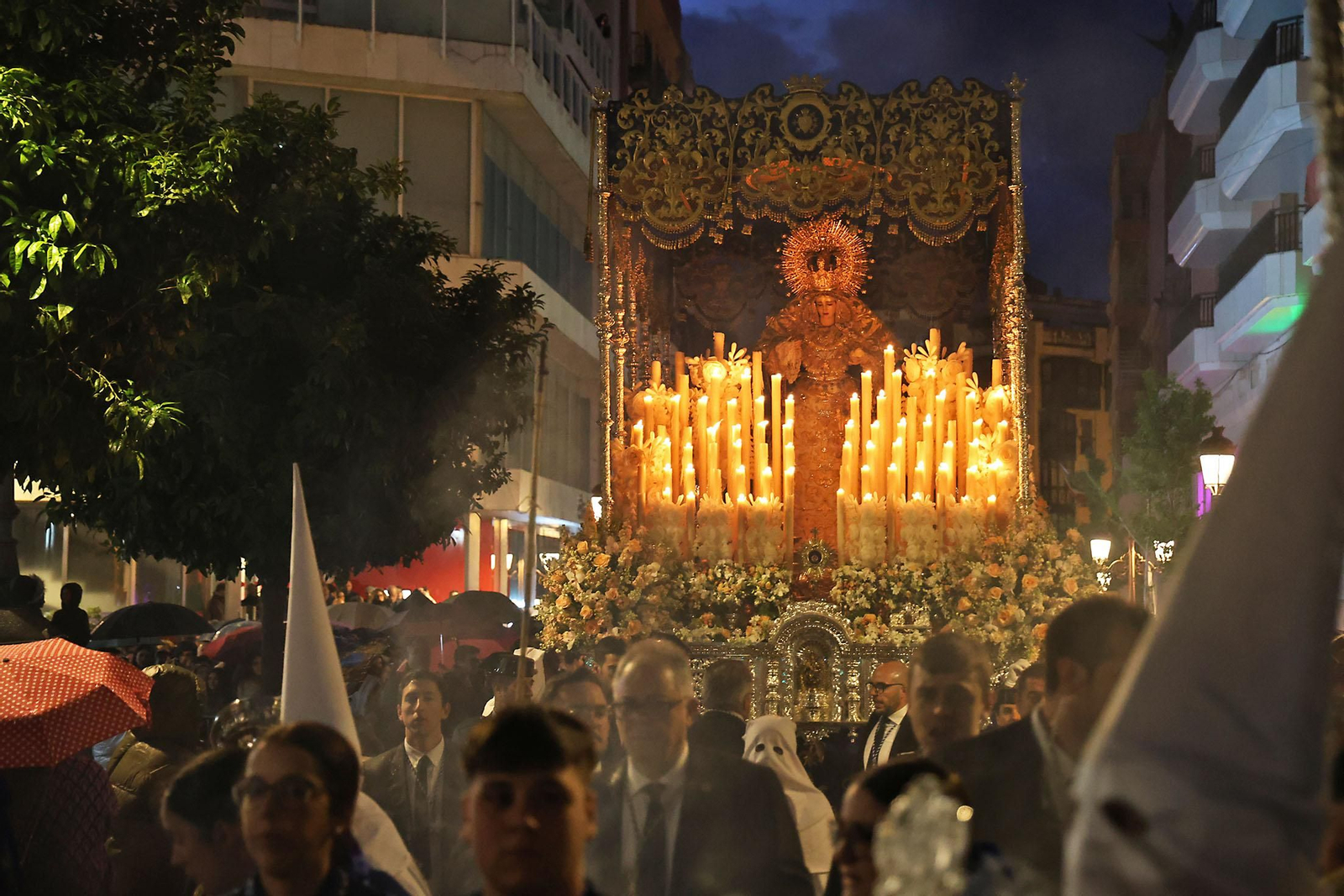 Martes Santo en Huelva: Imágenes de la Hermandad de La Lanzada