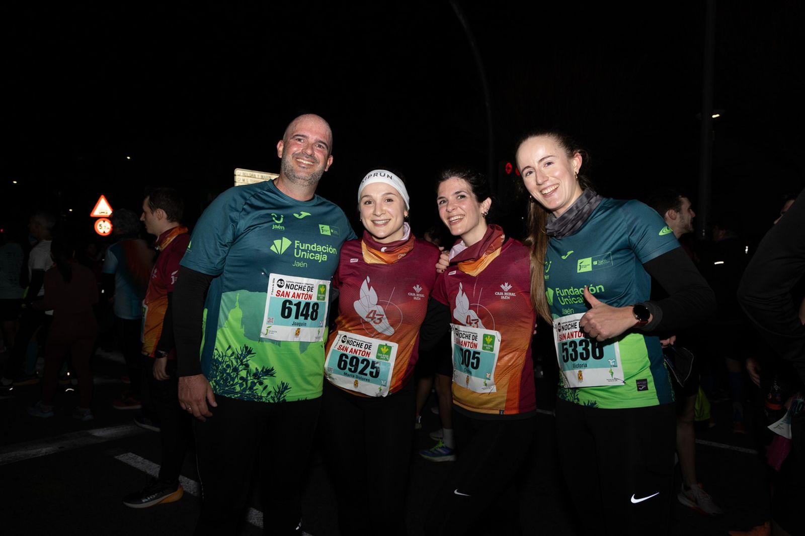 En imágenes: búscate en tu llegada a meta de la Carrera de San Antón 2026 (III)