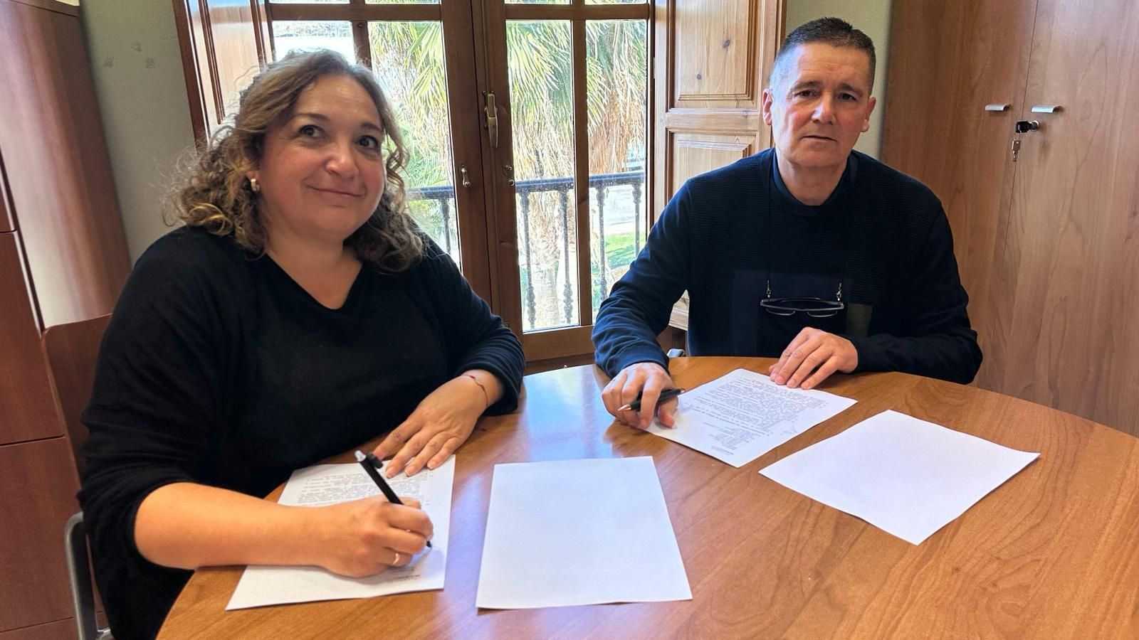 Firma del acuerdo con WRO Spain.