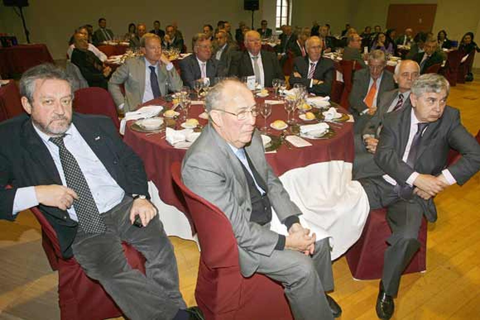 Juan Polanco, Alberto Ramos, Stefan de Clerck, Pedro Bores, Jan de Clerck, Rafael España, Miguel Ángel Fernández, Jesús Oliden, Antonio Muñoz.

Foto: Julio Gonzalez/Joaquin Pino/Lourdes de Vicente