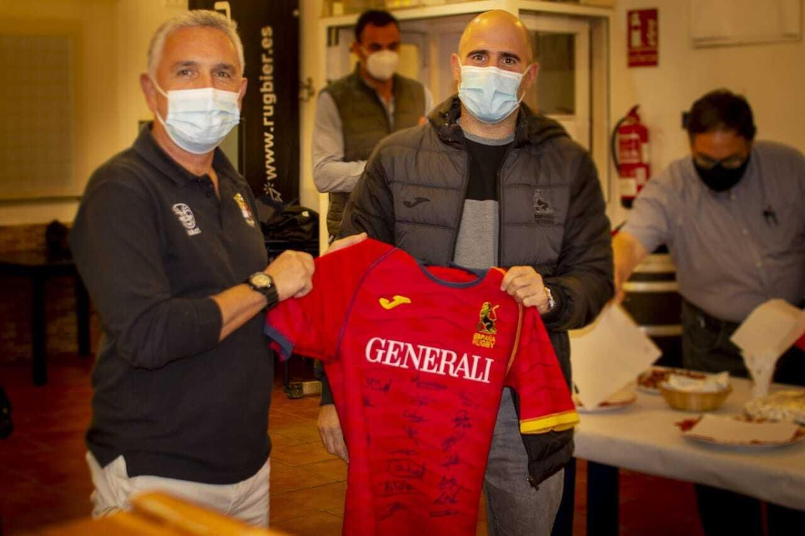 El seleccionador nacional de Rugby 7, Pablo Feijoo, junto al presidente de la asociación RUX, Pablo Vallejo.