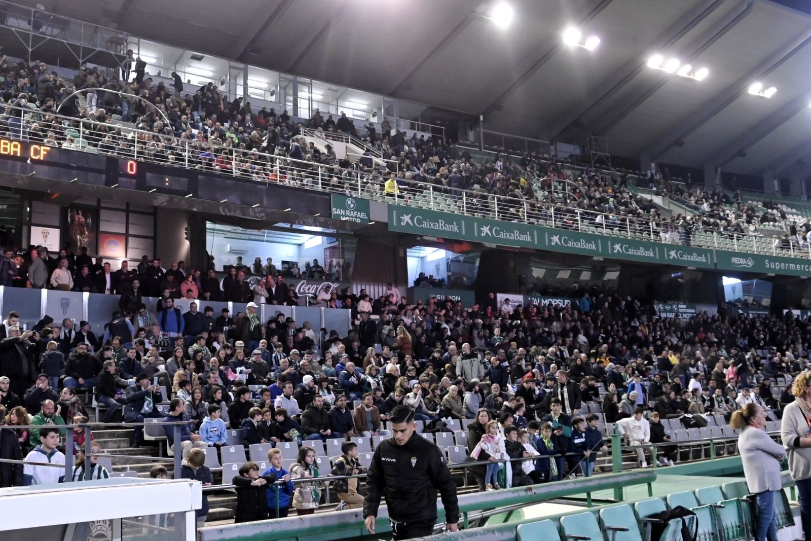 La grada de tribuna, en la cita ante el Castellón.