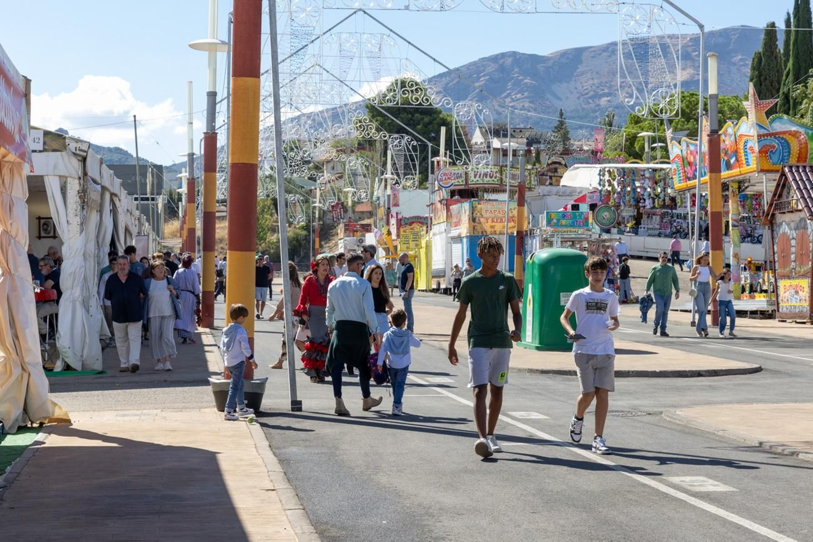 Los jiennenses disfrutan del primer sábado de Feria de San Lucas