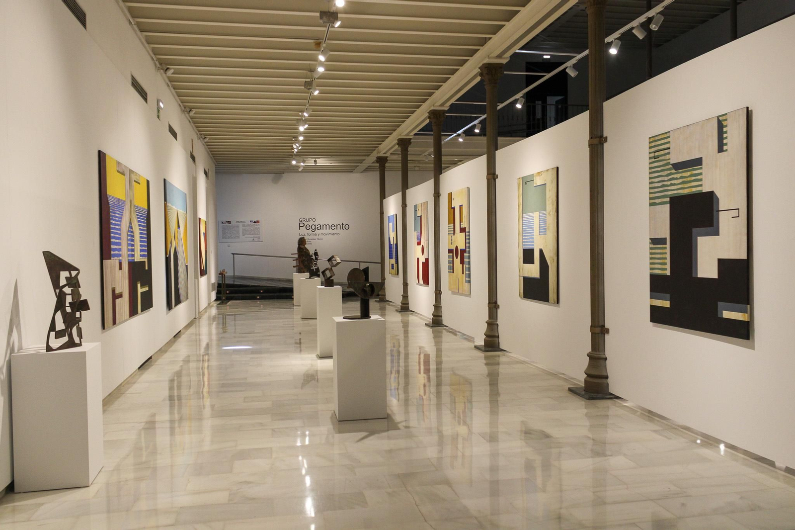 Las imágenes de la exposición 'Luz, forma y movimiento' del Teatro Cómico de Córdoba