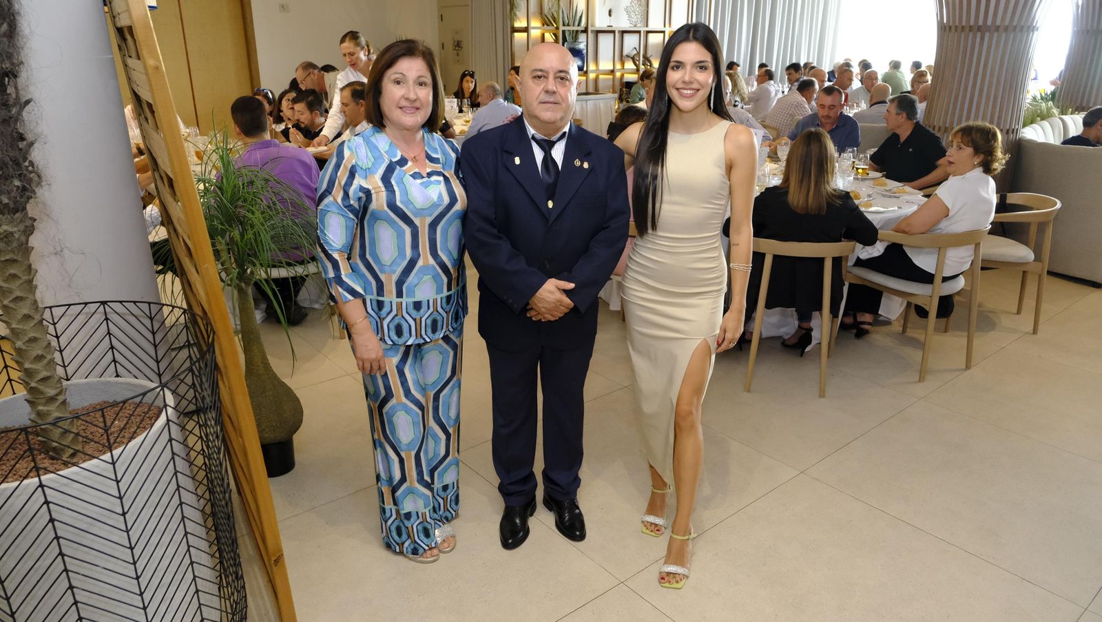 Comida de homenaje por su jubilación a Francisco Martínez, jefe de Servicios de 'El Acebuche'