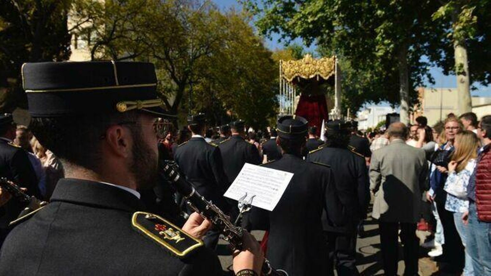 La Cruz Roja acompaña a la Virgen del Rosario de la Milagrosa