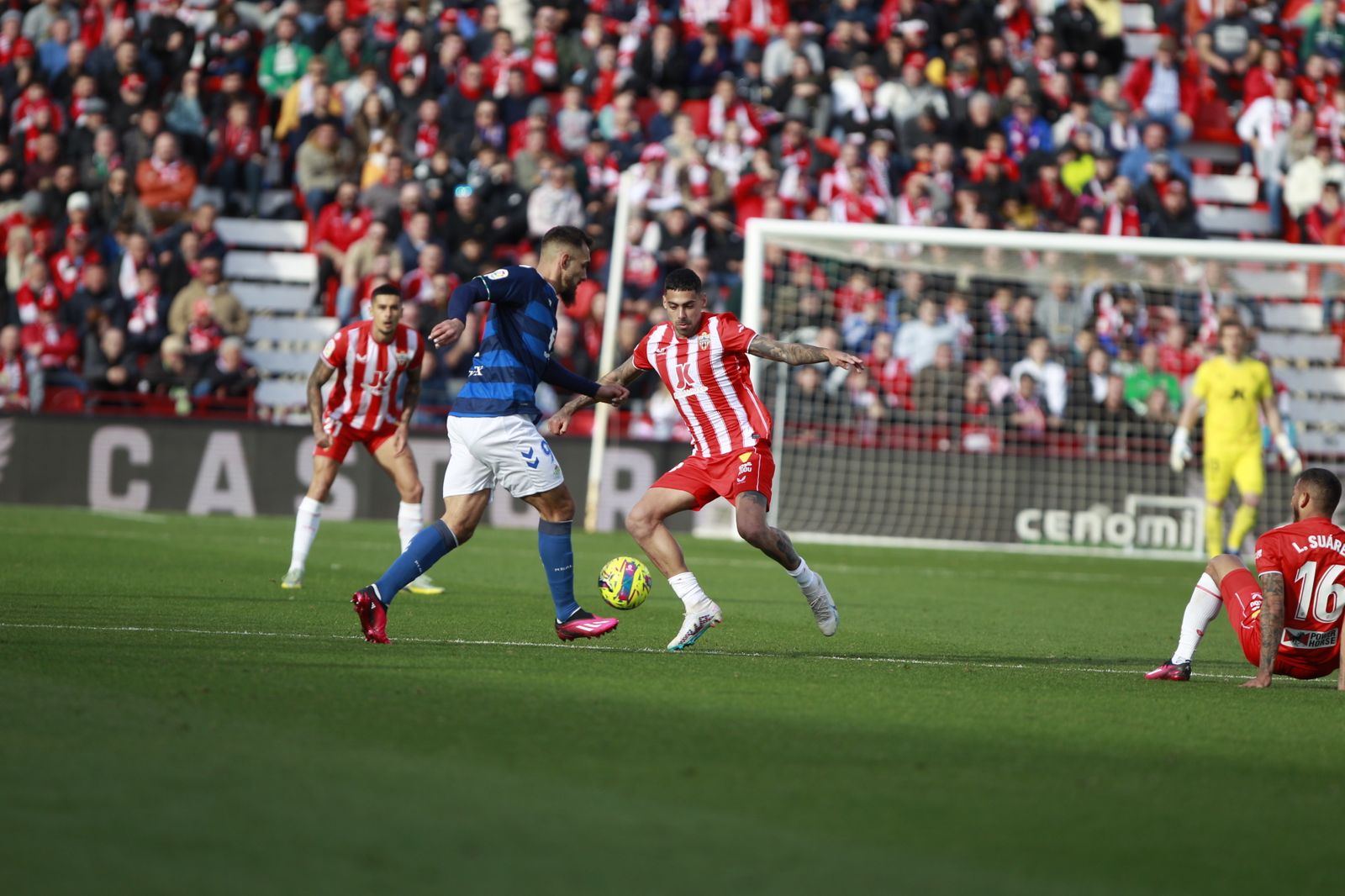 Imágenes del partido de fútbol U.D. Almería-Real Betis Balompié