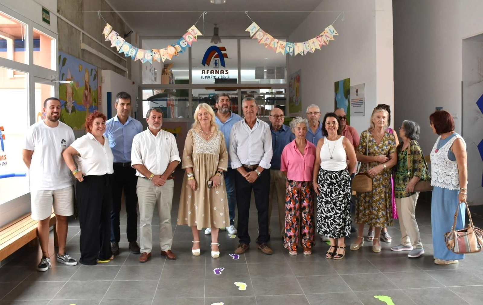 Mercedes Colombo, con responsables de centros de día y residencias para personas mayores y con discapacidad.