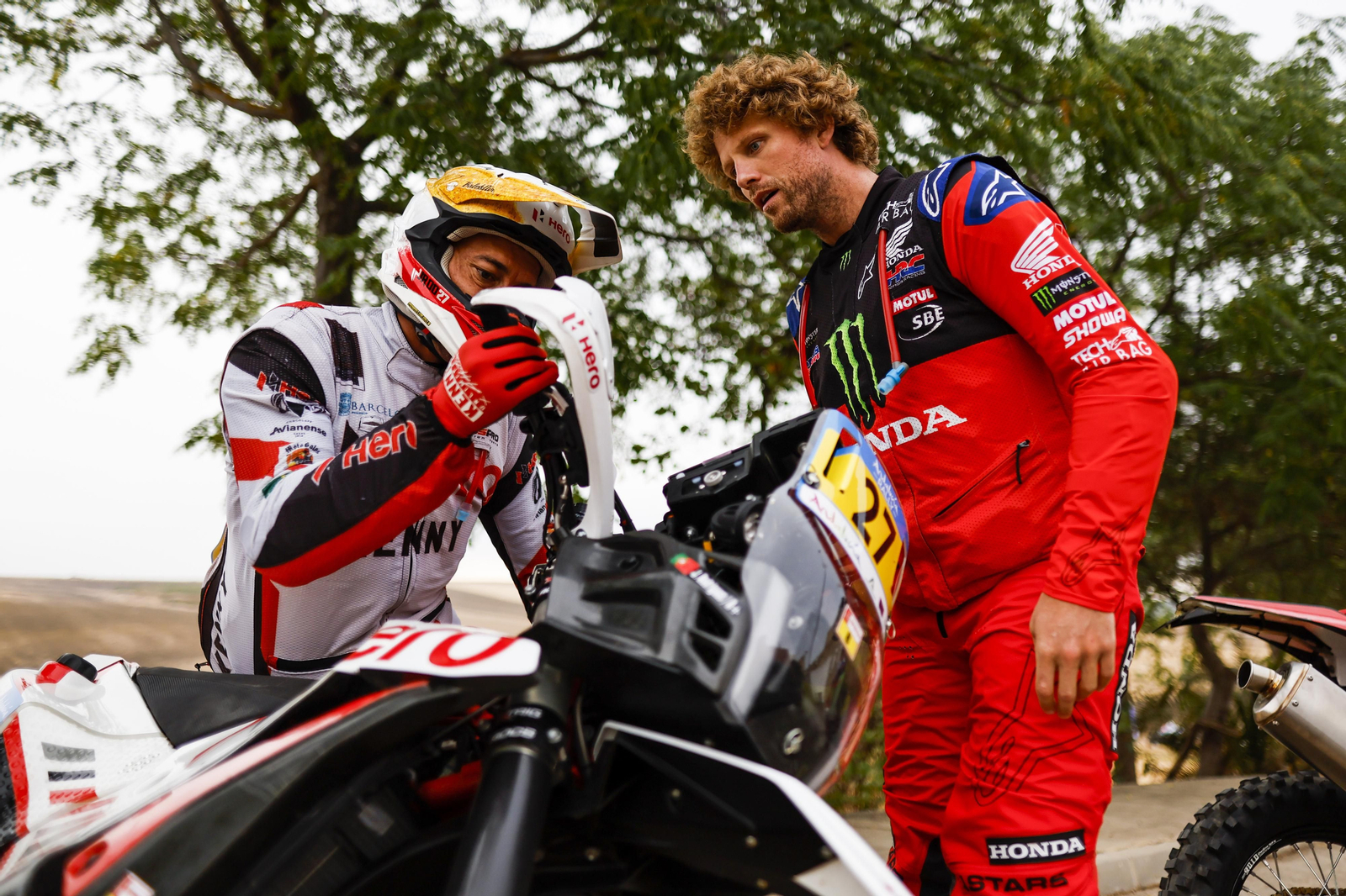 Andalucía Rally: las imágenes del 'Dakar' de Dos Hermanas | Día 2