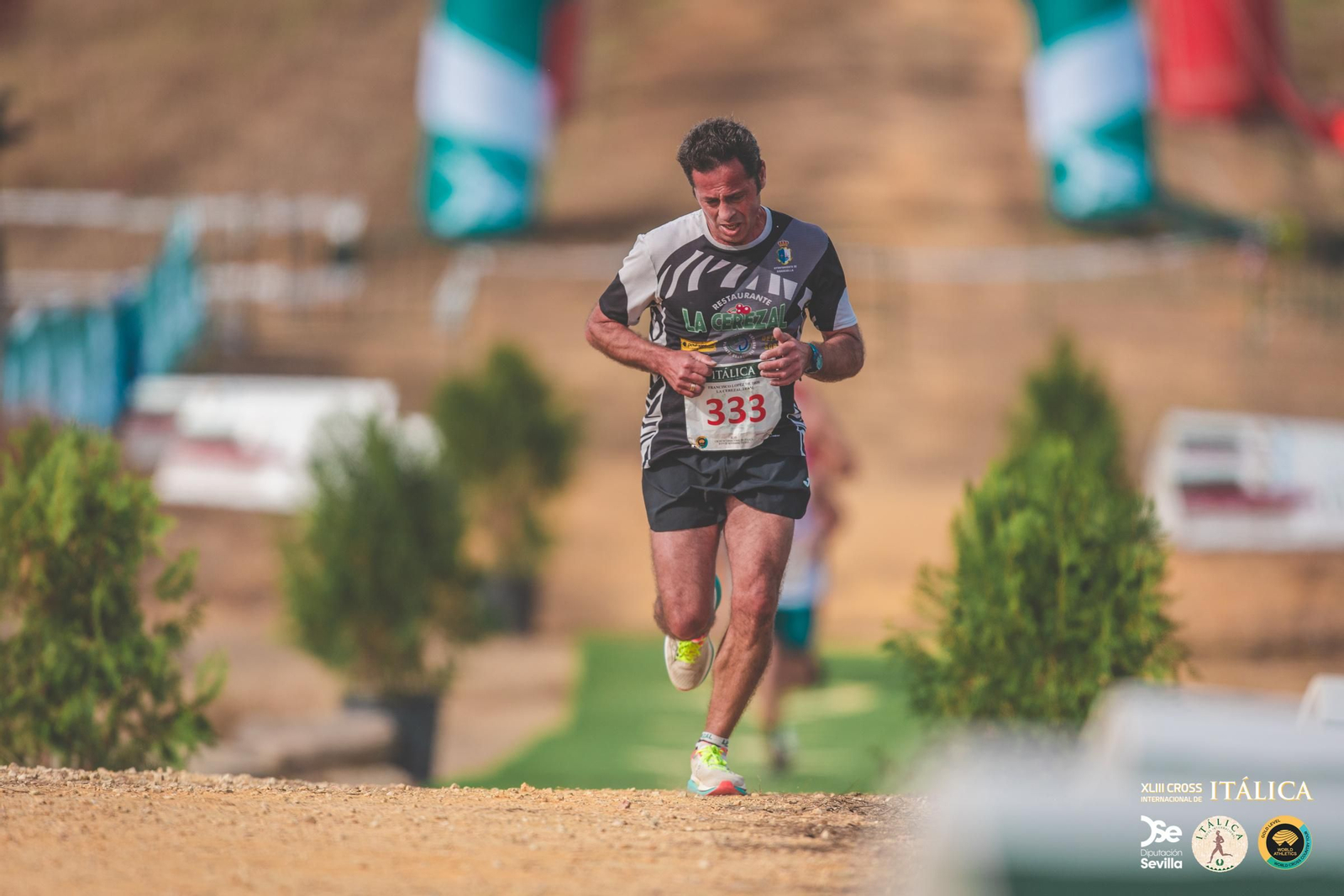 Búscate en las fotos del Cross de Itálica 2025 | 2